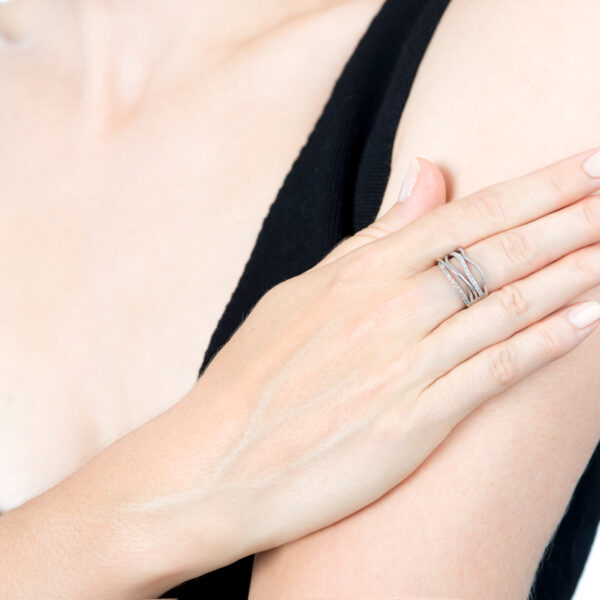 Mayumi in Platinum & 0.6ct Diamond Ring