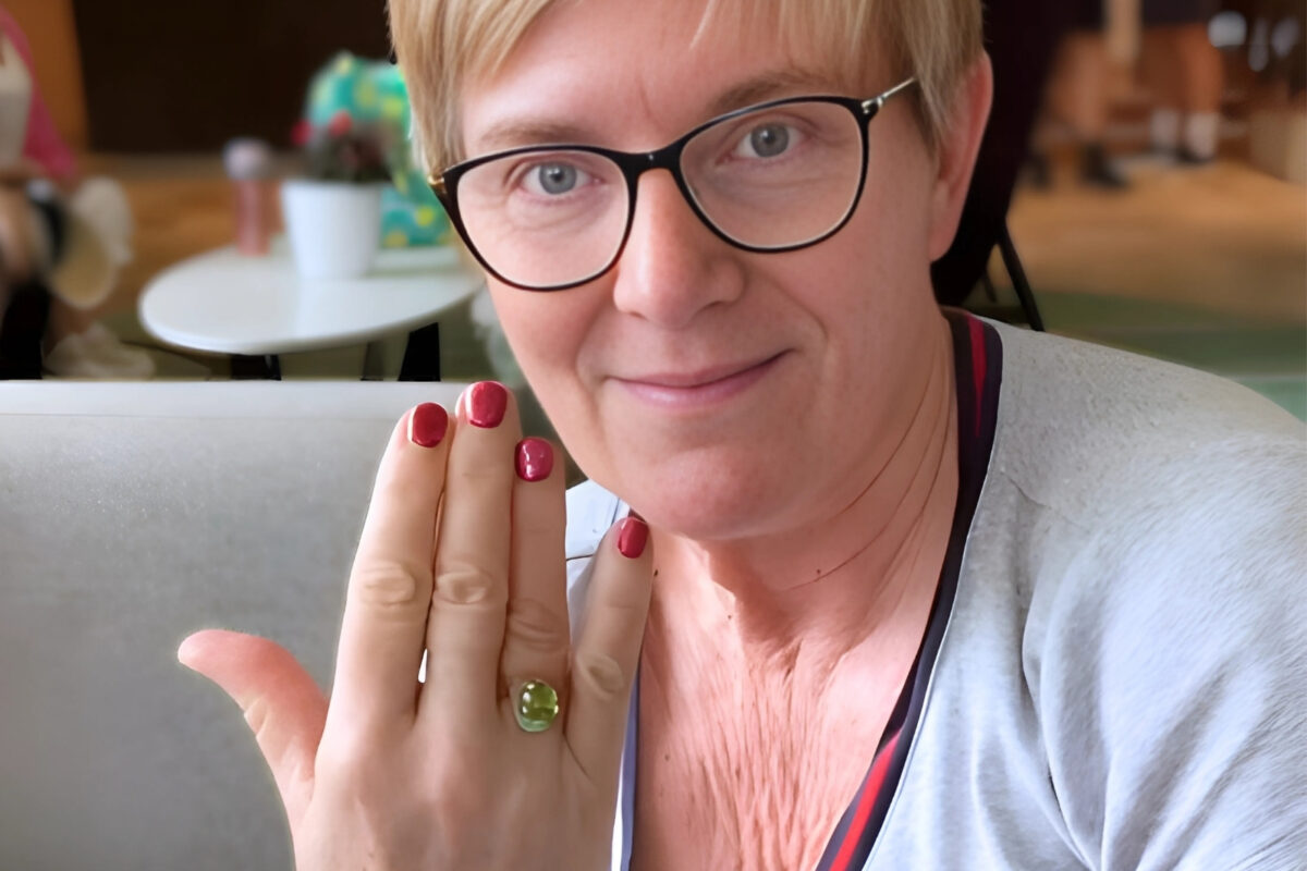 Carol Cooke Wearing her Custom Made Ring by Nadine Naumov